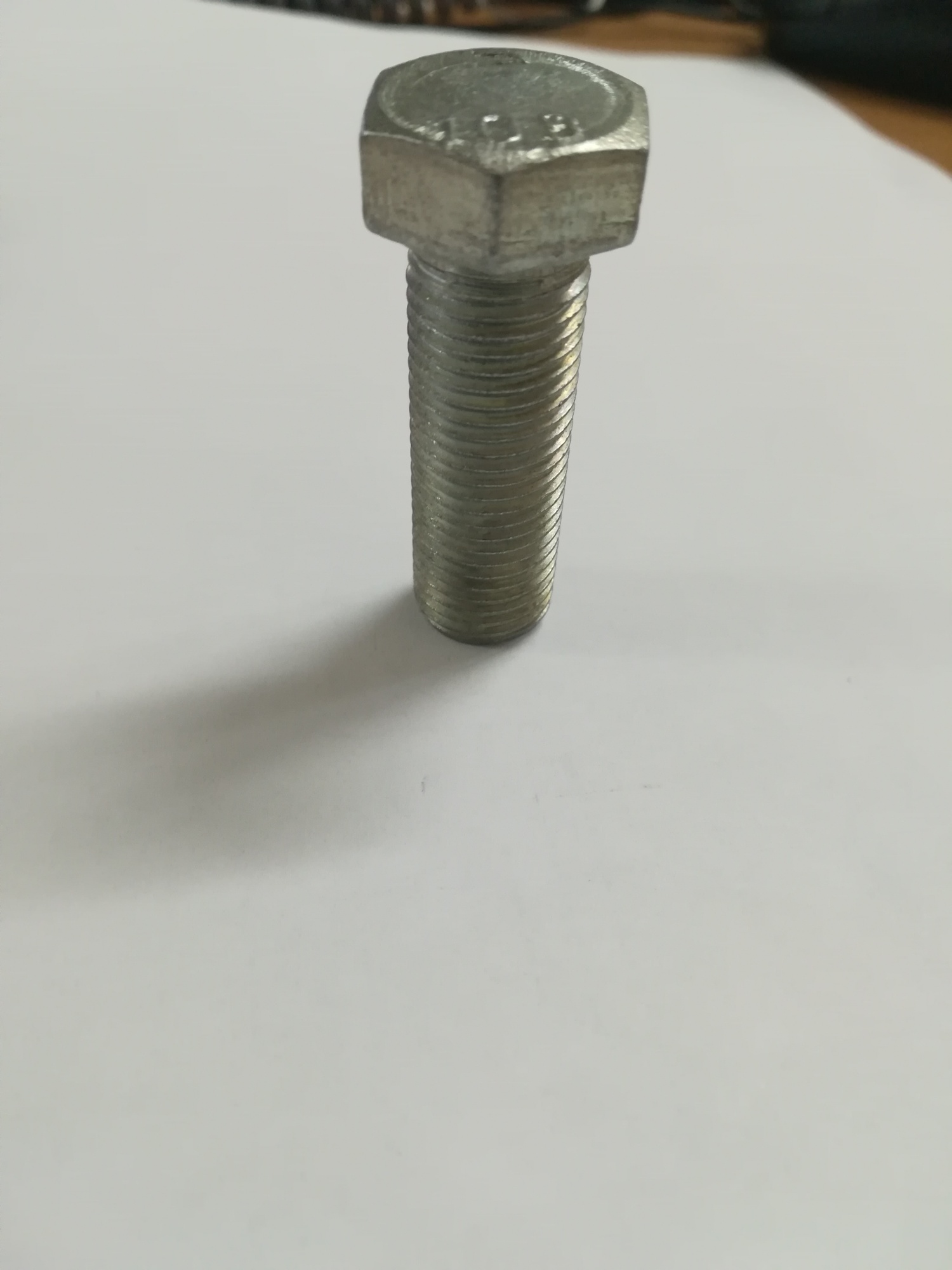 Болт М14*1,5*40 (Кл.пр.10,9) Красная Этна 4593481666 болт м14*1,5*40 (кл.пр.10,9) красная этна 4593481666 в интернет-магазине НМК